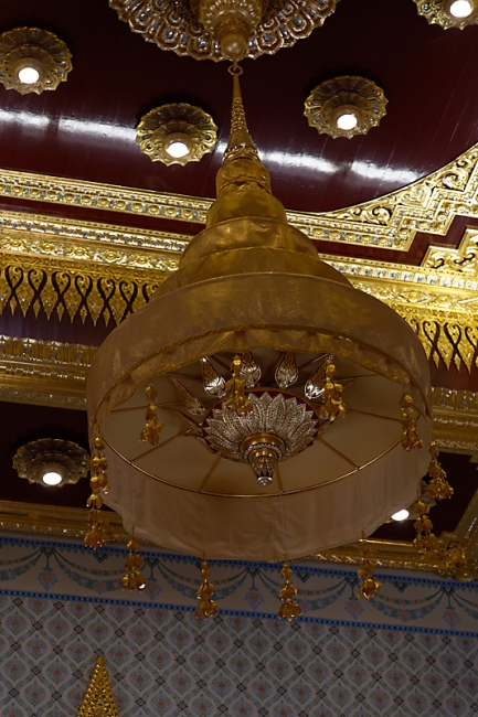 Wat Traimitr-NOV13-011